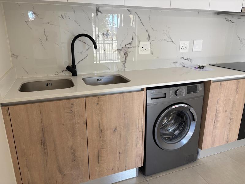 To Let 1 Bedroom Property for Rent in Richwood Western Cape